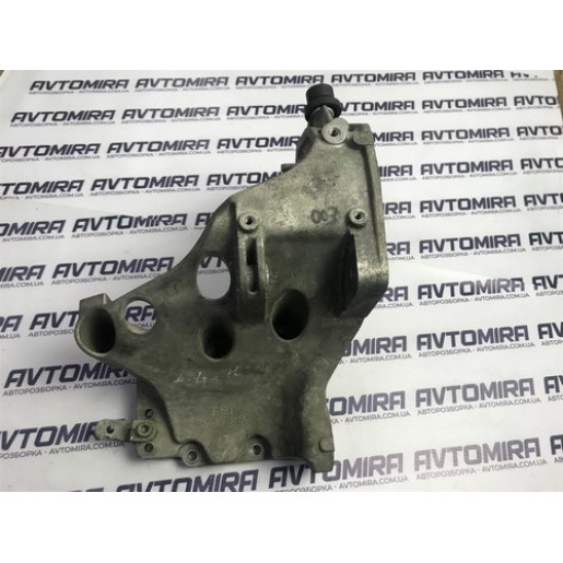 Кронштейн топливного насоса тнвд Opel Astra H 1.9 СDTI 2004-2010 55187918